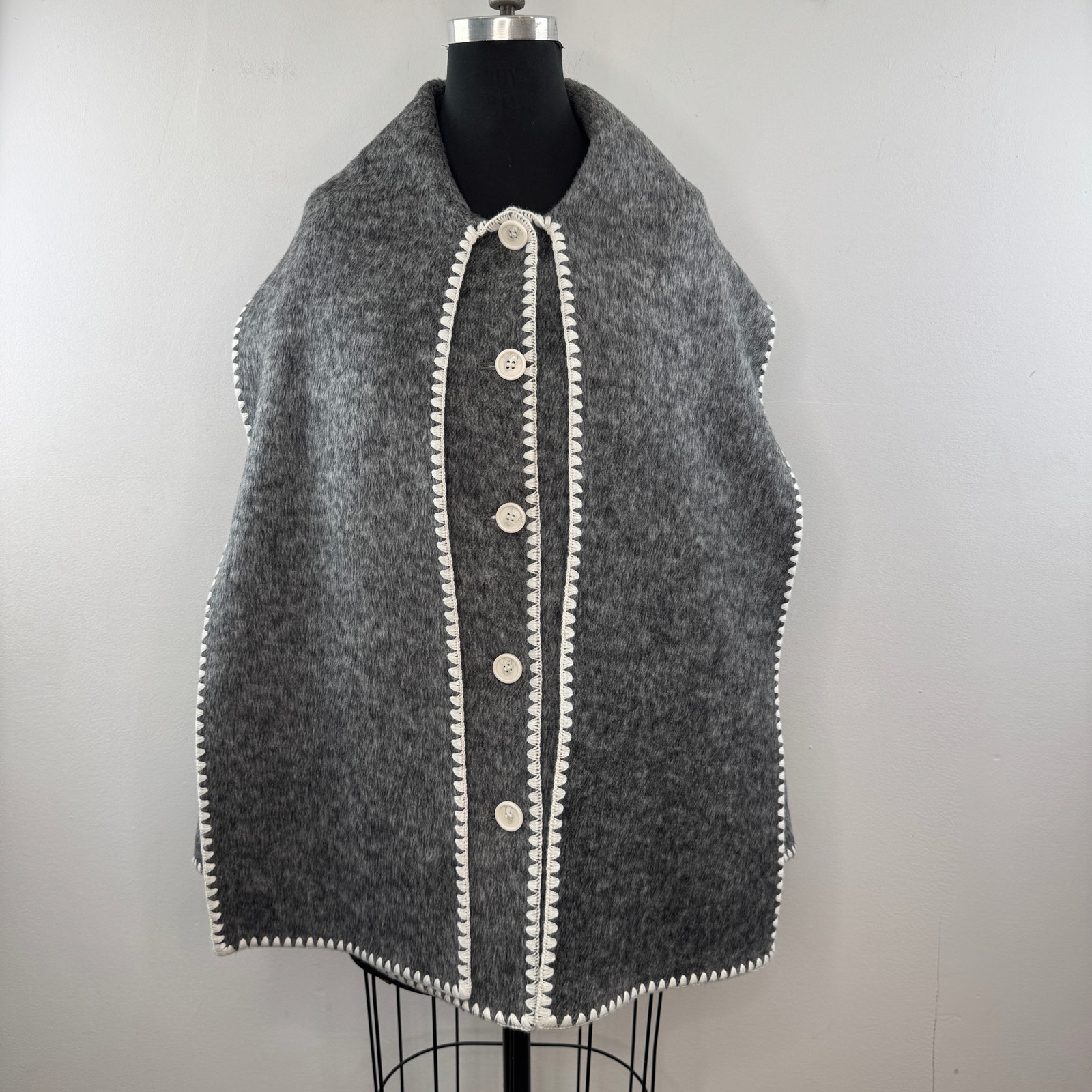 Lily Gray Boucl Wool Anti-Static Double-Faced Coat Wrap Scarf Size M Medium — image 3 of 8
